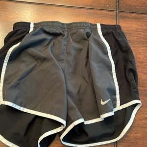 Nike shorts size xs